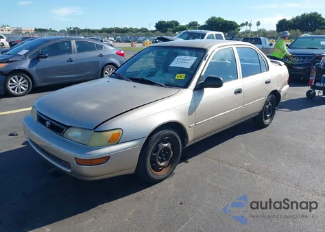 1996 Toyota Corolla z USA, uszkodzony, nr VIN 1NXBA02E8TZ355490